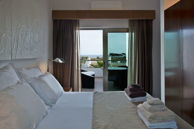 S�o Rafael Villas, Apartments & Guesthouse