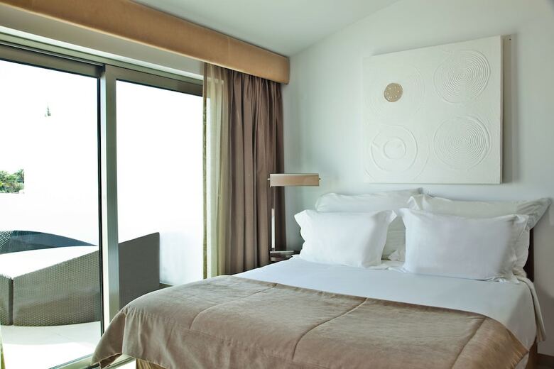 S�o Rafael Villas, Apartments & Guesthouse