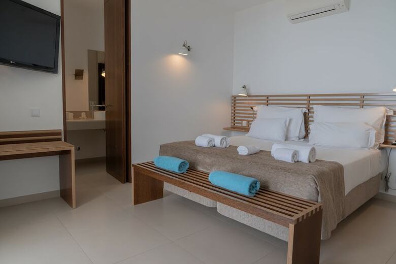 S�o Rafael Villas, Apartments & Guesthouse