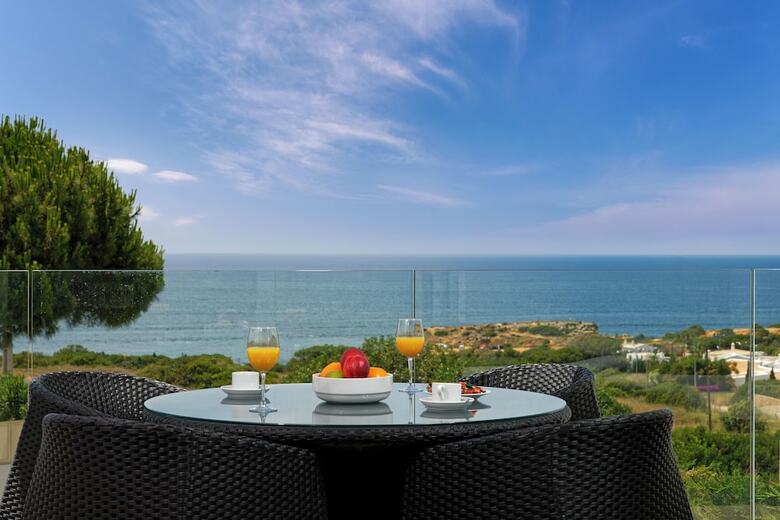S�o Rafael Villas, Apartments & Guesthouse