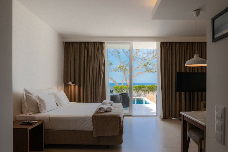 S�o Rafael Villas, Apartments & Guesthouse