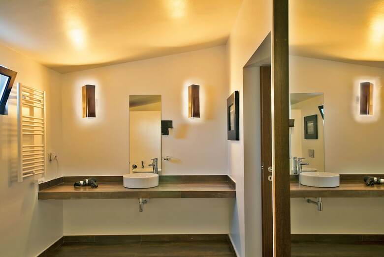 S�o Rafael Villas, Apartments & Guesthouse