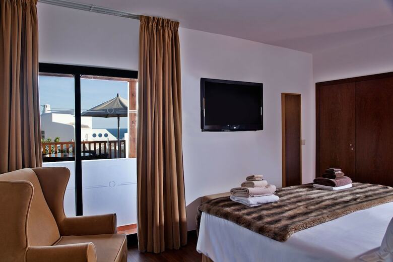S�o Rafael Villas, Apartments & Guesthouse