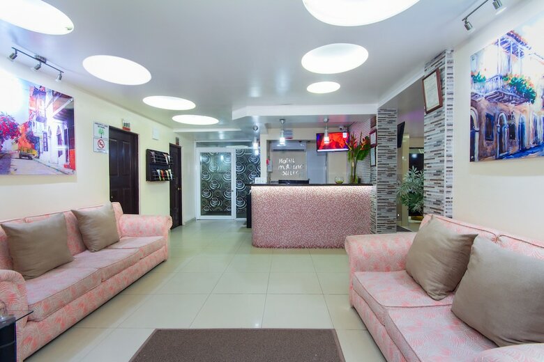 Hotel Marina Suites