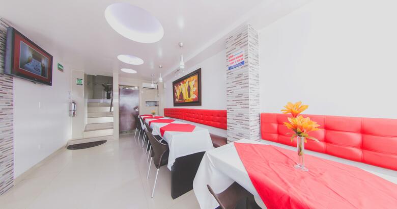Hotel Marina Suites