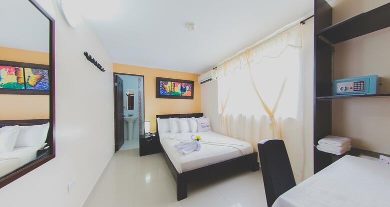 Hotel Marina Suites