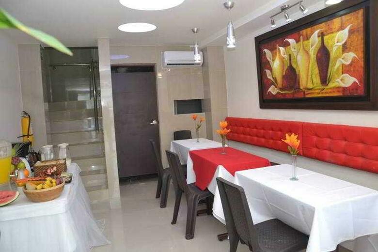 Hotel Marina Suites