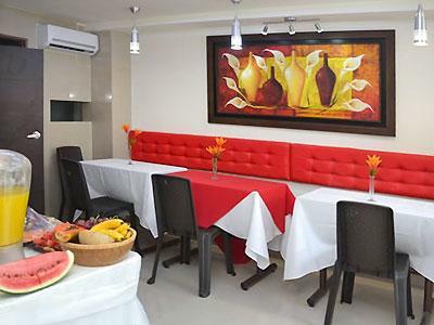 Hotel Marina Suites