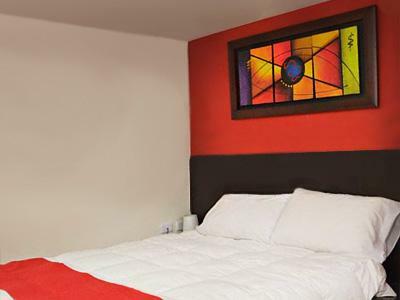 Hotel Marina Suites