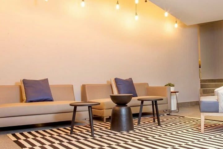 Hotel San Lazaro Art Style