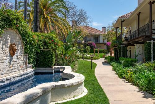 Hotel Westlake Village Inn