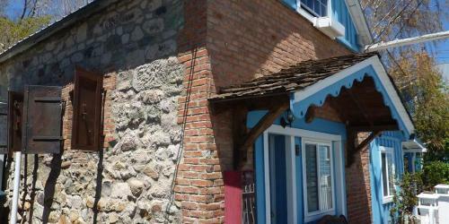 Sugarloaf Mountain Motel