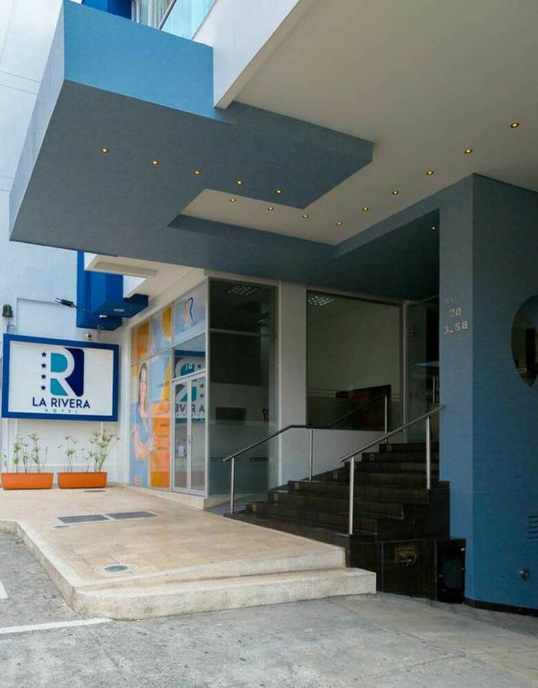 La Rivera Hotel