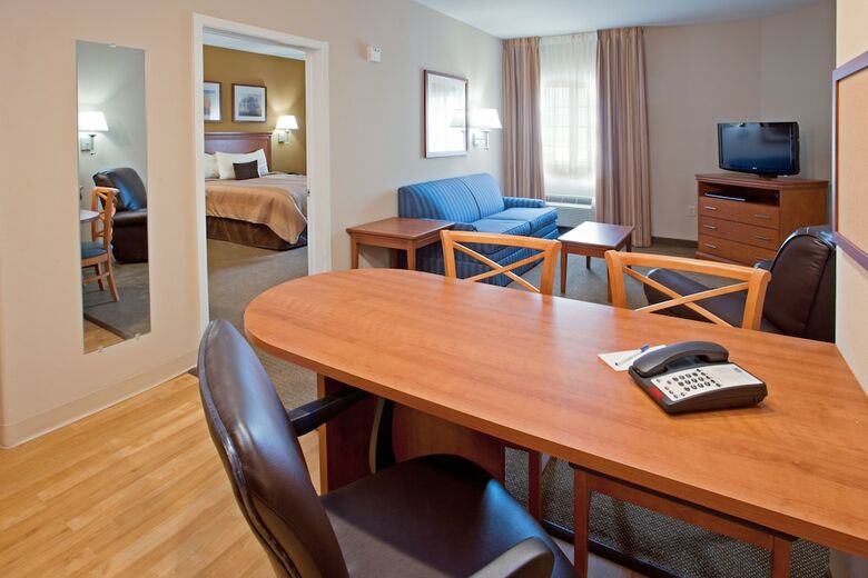 Hotel Candlewood Suites League City
