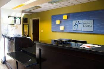 Holiday Inn Express Hotel & Suites Morehead City
