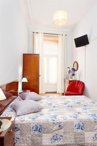 Hostal Almada