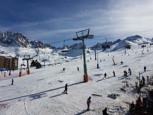 Apartamentos Nevada I Y II