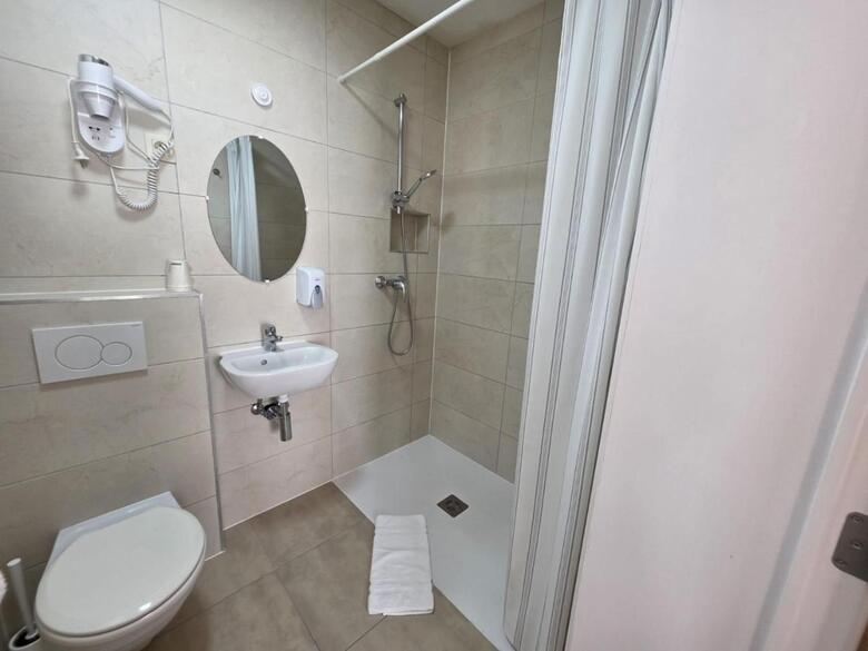 Hotel De France