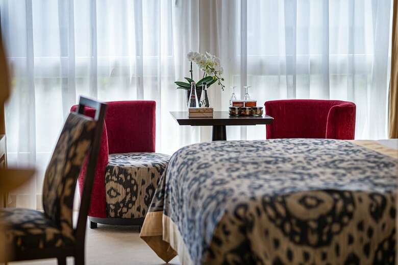 Hotel Jade Manotel