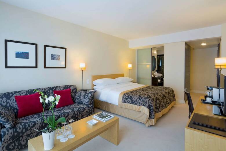 Hotel Jade Manotel