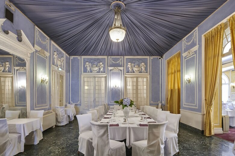 Hotel H�tel Vacances Bleues Le Royal