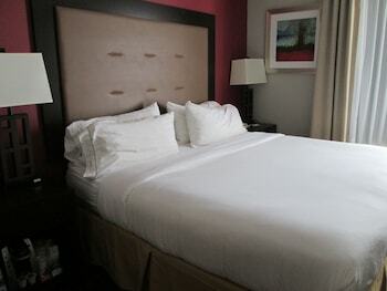 Holiday Inn Express Hotels Cloverdale (greencastle)