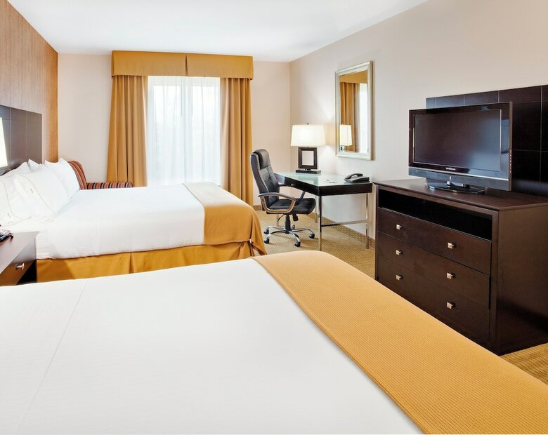 Holiday Inn Express Hotel & Suites Lebanon