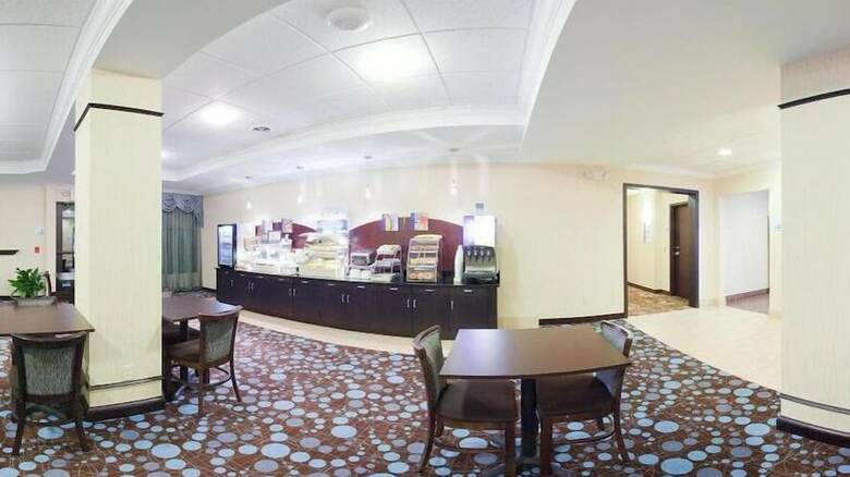 Holiday Inn Express Hotel & Suites Lebanon