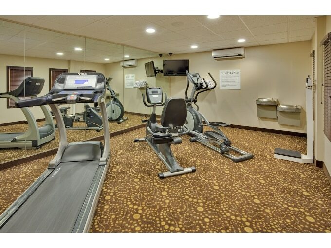 Holiday Inn Express Hotel & Suites Lebanon