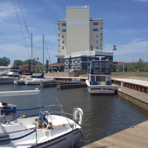 Hotel Inn At Harbor Shores