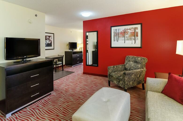Holiday Inn Express Hotel & Suites Vinita