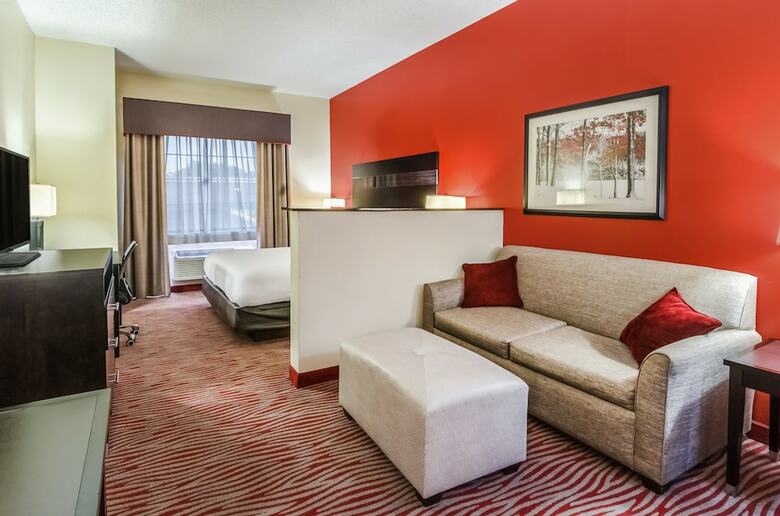 Holiday Inn Express Hotel & Suites Vinita