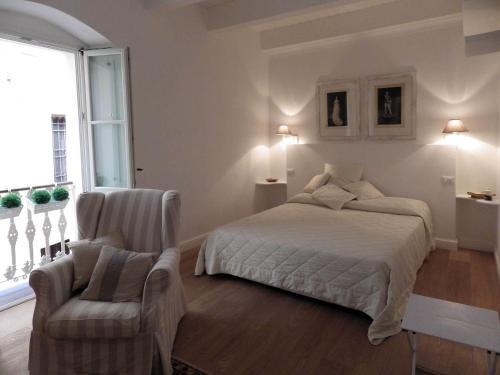 Hostal La Dimora Del Conte Bracco B.