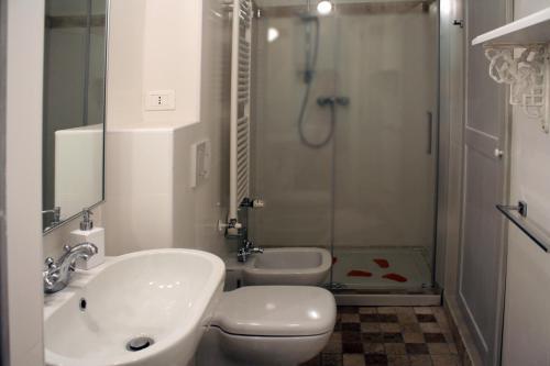 Hostal La Dimora Del Conte Bracco B.