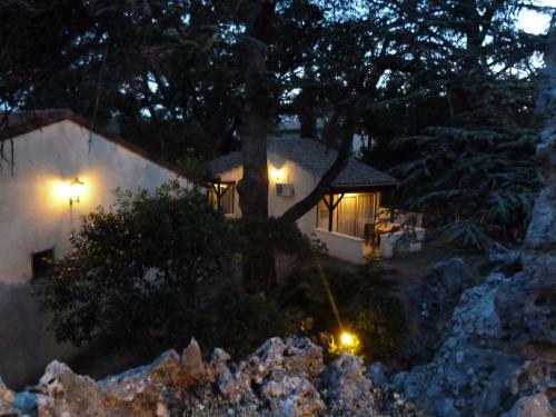 Hotel Logis H�tel R�sidence Les C�dres
