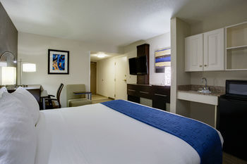 Holiday Inn Express Hotel & Suites Meadowlands Area