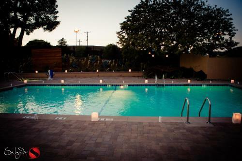 Hotel Carlton Oaks Country Club