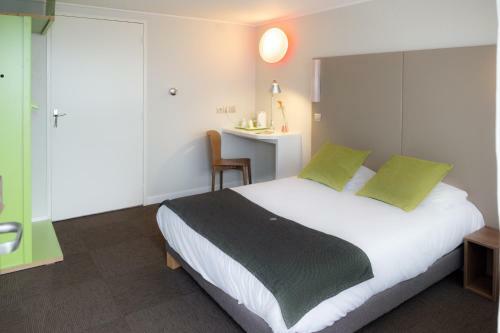 Hotel Campanile Laval Ouest
