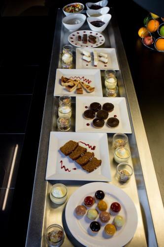 Hotel Campanile Laval Ouest