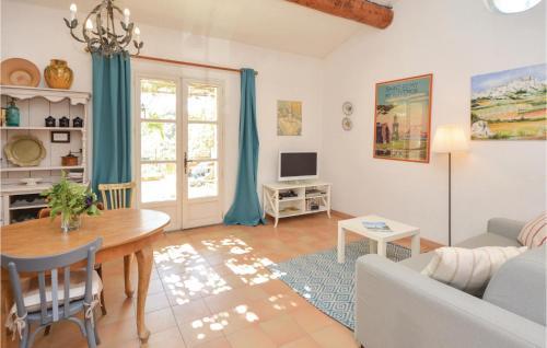 Holiday Home Mas La Hulotte N-870