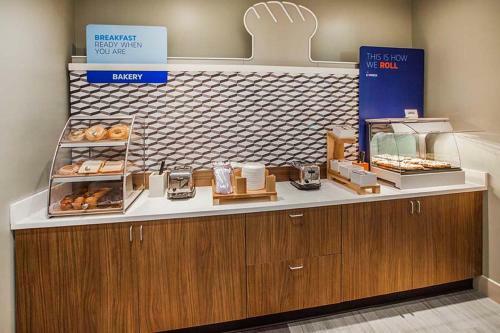 Hotel Holiday Inn Express And Suites Montgomery
