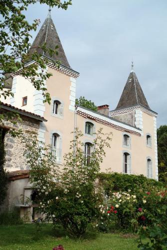 Hotel Logis - Chateau De Beauregard