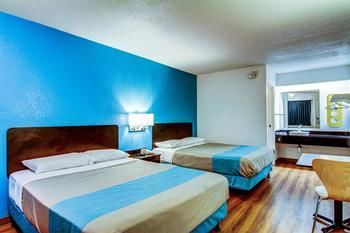 Motel 6 Florissant Missouri