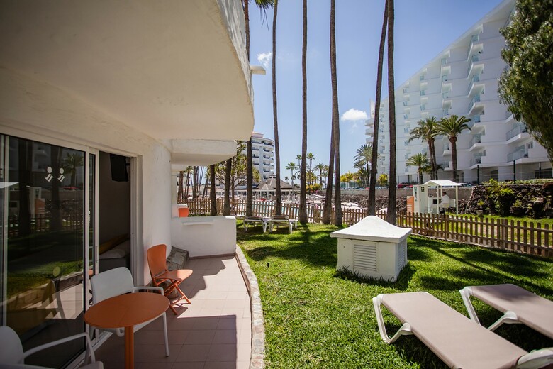 Hotel Servatur Waikiki