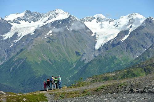 Alyeska Hideaway