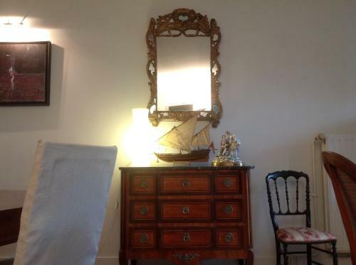Bed & Breakfast Une Chambre En Ville