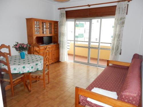 Apartamentos Tur�sticos Coral Da Rocha 3