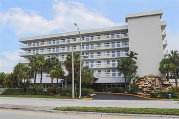 Motel 6 Cutler Bay