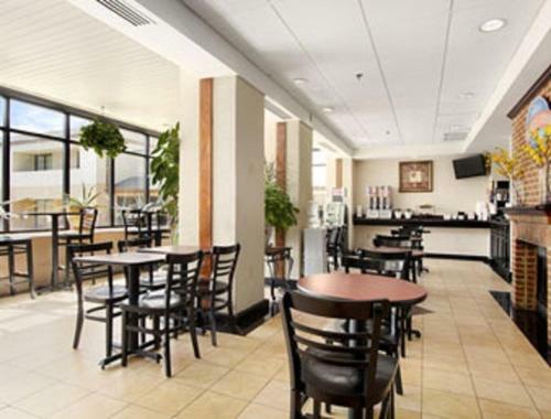 Hotel Baymont Inn And Suites Prince George