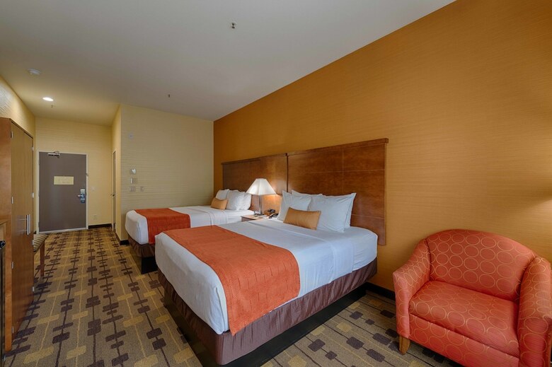 Hotel Comfort Suites Oakley